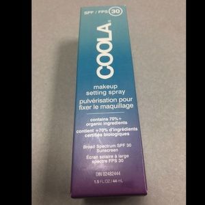Coola Setting Spray